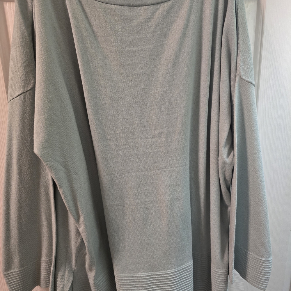 Cyrus Light Mint Green Lightweight Oversized Knit Top - Picture 2 of 5